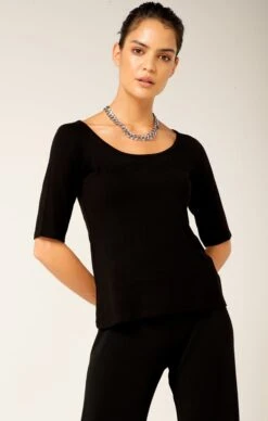 3/4 SLEEVE TOP IN BLACK -Clothing Discounts Shop LR 3 4SLEEVETOPINBLACKWITHSEAMLESSPANTSBLACK25 MICHELLES23