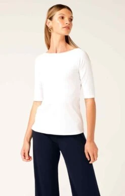 3/4 SLEEVE TOP IN WHITE 13 3/4 SLEEVE TOP IN WHITE -Clothing Discounts Shop LR 3 4SLEEVETOPWHITEWITHSEAMLESSPANTSINNAVY38 ANDYS23