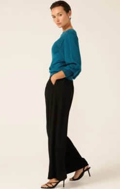 LONG SLEEVE RIPPLE KNIT TOP IN CERULEAN BLUE 17 LONG SLEEVE RIPPLE KNIT TOP IN CERULEAN BLUE -Clothing Discounts Shop LR 34SLEEVERIPPLETOPINCERULEANBLUEWITHPLEATEDPANTINBLACK8 MIASKW25