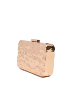 HEIDI METAL CLUTCH BAG IN GOLD 7 HEIDI METAL CLUTCH BAG IN GOLD -Clothing Discounts Shop LR ADORNEHEIDICLUTCHINGOLD 0004 AVD1756GOLD 2 2c28b01c 5a78 4869 89a4 c0495495b745 webp