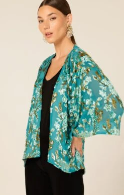 BLOSSOM KIMONO 11 BLOSSOM KIMONO -Clothing Discounts Shop LR BLOSSOMKIMONOINTURQUOISEGOLDWITHSEAMLESSPANTINBLACK44 BELMAA25