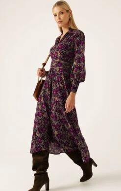 BOUQUET MIDI DRESS 13 BOUQUET MIDI DRESS -Clothing Discounts Shop LR BOUQUETMIDIDRESSINPLUMFLOWER62 KAROLINAWCK25