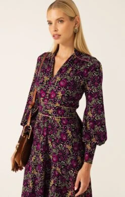 BOUQUET MIDI DRESS 11 BOUQUET MIDI DRESS -Clothing Discounts Shop LR BOUQUETMIDIDRESSINPLUMFLOWERADJUST KAROLINAWCK25