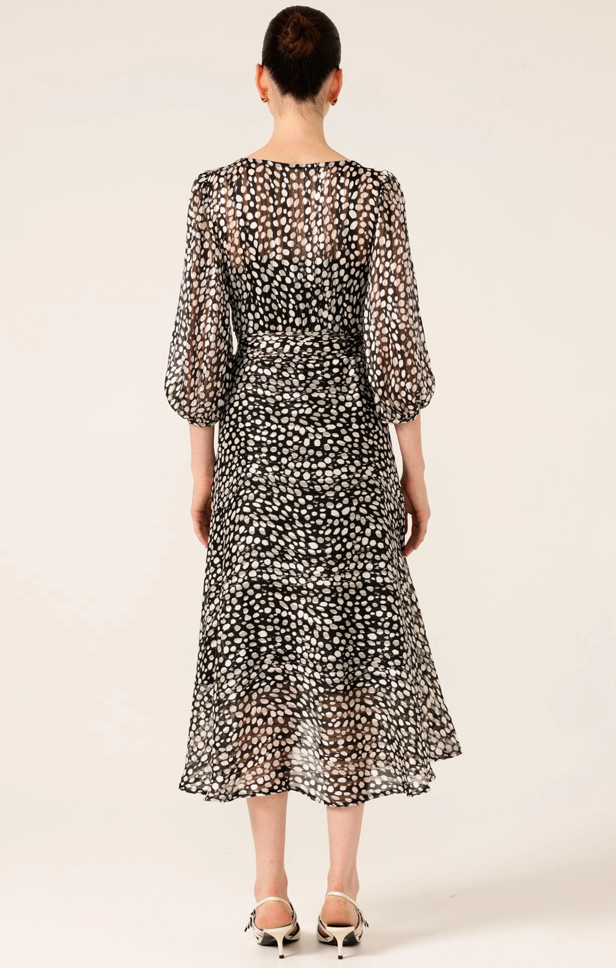 CLOUDLAND WRAP DRESS IN BLACK WHITE SPOT 8 CLOUDLAND WRAP DRESS IN BLACK WHITE SPOT - Image 6