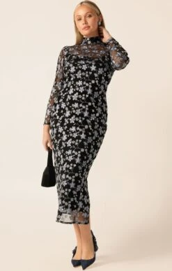 DELICATE DOMAIN DRESS -Clothing Discounts Shop LR DELICATEDOMAINDRESSINBLUEBLACKFLORALCURVE14 BLC25