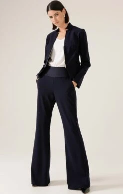 CLASSIC TROUSER IN NAVY