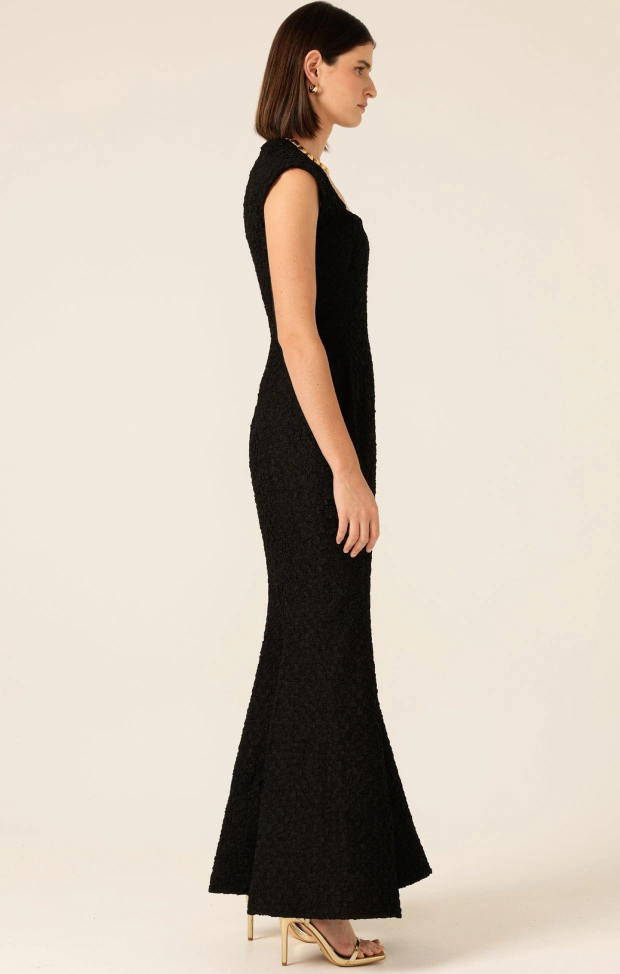 GALA ROYALE GOWN IN BLACK 9 GALA ROYALE GOWN IN BLACK - Image 7