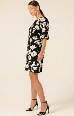 HIDEAWAY GROVE SHIFT -Clothing Discounts Shop LR HIDEAWAYGOVESHIFTINBLACKWHITEFLOWER19 BELMAA25