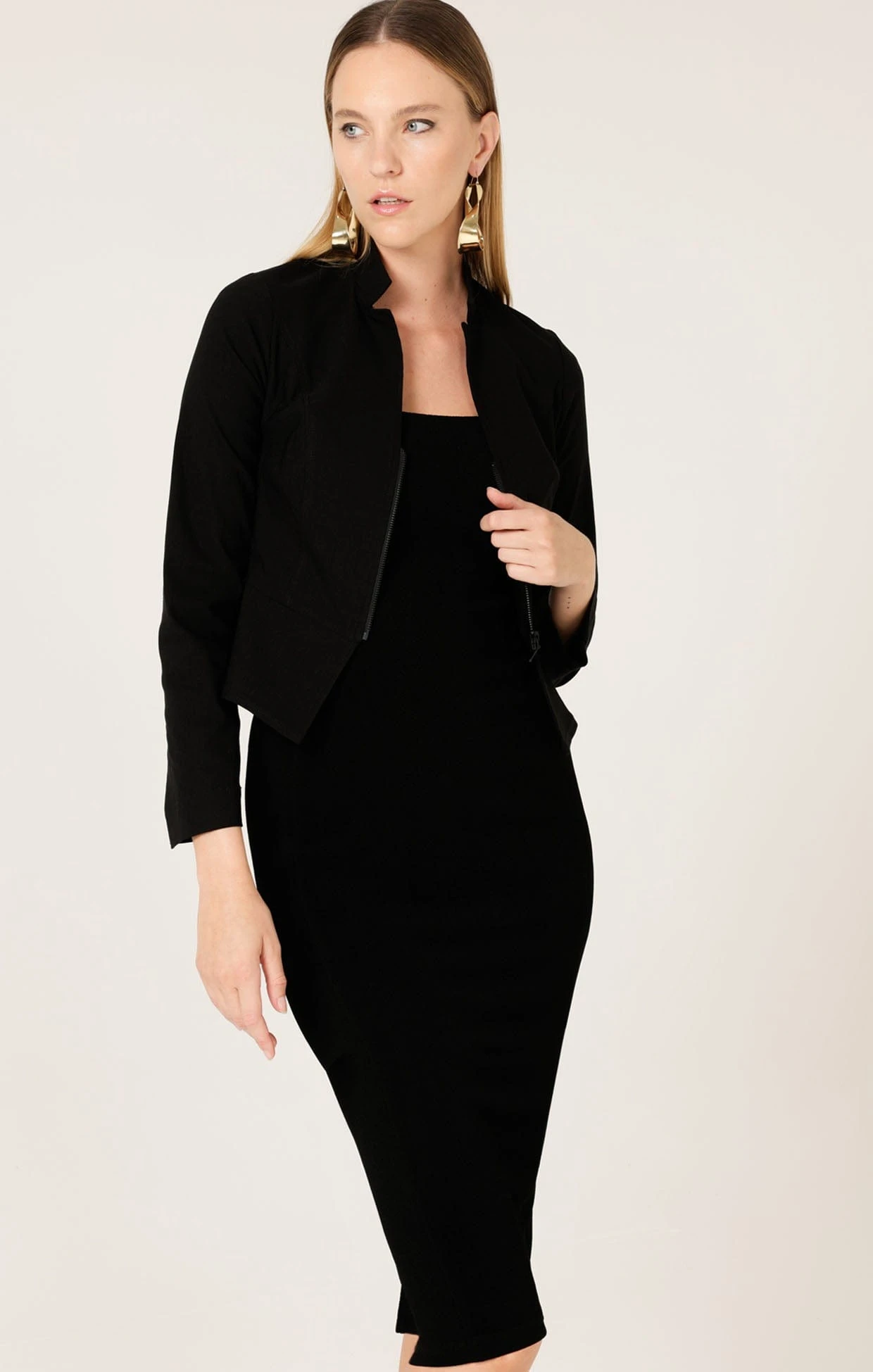 IRIS CAP SLEEVE DRESS IN BLACK 4 IRIS CAP SLEEVE DRESS IN BLACK - Image 2