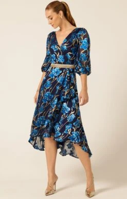 LINNEE WRAP MIDI DRESS 15 LINNEE WRAP MIDI DRESS -Clothing Discounts Shop LR LINNEEWRAPDRESSINBLUEGOLDFLORAL27 HAYSS25