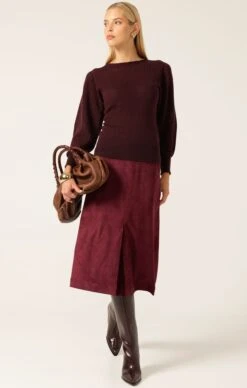 LONG SLEEVE RIPPLE KNIT TOP IN BLACK CHERRY -Clothing Discounts Shop LR LONGSLEEVERIPPLEKNITTOPINBLACKCHERRYWITHSUEDEALINESKIRTINPLUM45 KAROLINAWCK25