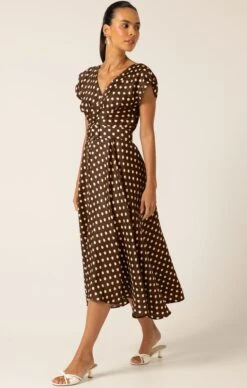 DOTTIE WRAP MIDI DRESS -Clothing Discounts Shop LR POLKADOTWRAPDRESSINCHOCCREAMSPOT13 NINAS25