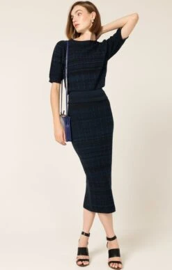 CHEVRON KNIT PENCIL SKIRT IN OCEAN BLACK 12 CHEVRON KNIT PENCIL SKIRT IN OCEAN BLACK -Clothing Discounts Shop LR PUFFSLEEVECHEVRONKNITTOPINOCEANBLACKWITHKNITPENCILSKIRTINOCEANBLACK48 LILYWSK25