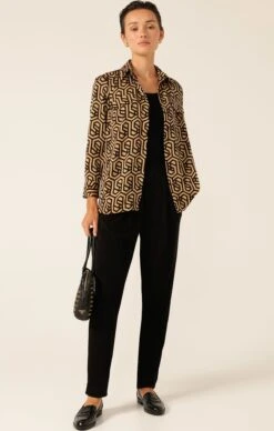 QUENTIN SHIRT -Clothing Discounts Shop LR QUENTINSHIRTINBLACKTANGEOPRINTWITHJERSEYDRAPEPANTPANTINBLACK4 MIASKW25