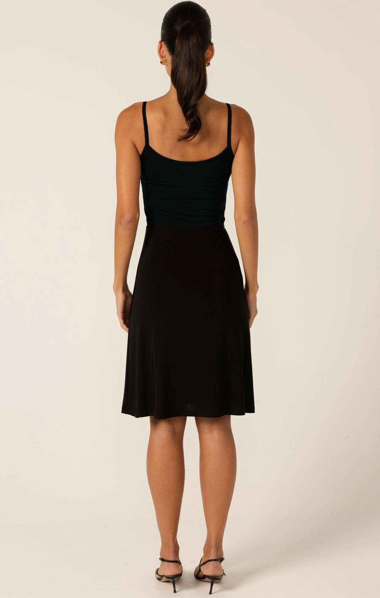 RUCHED GATHERED CAMI IN BLACK 7 RUCHED GATHERED CAMI IN BLACK - Image 5