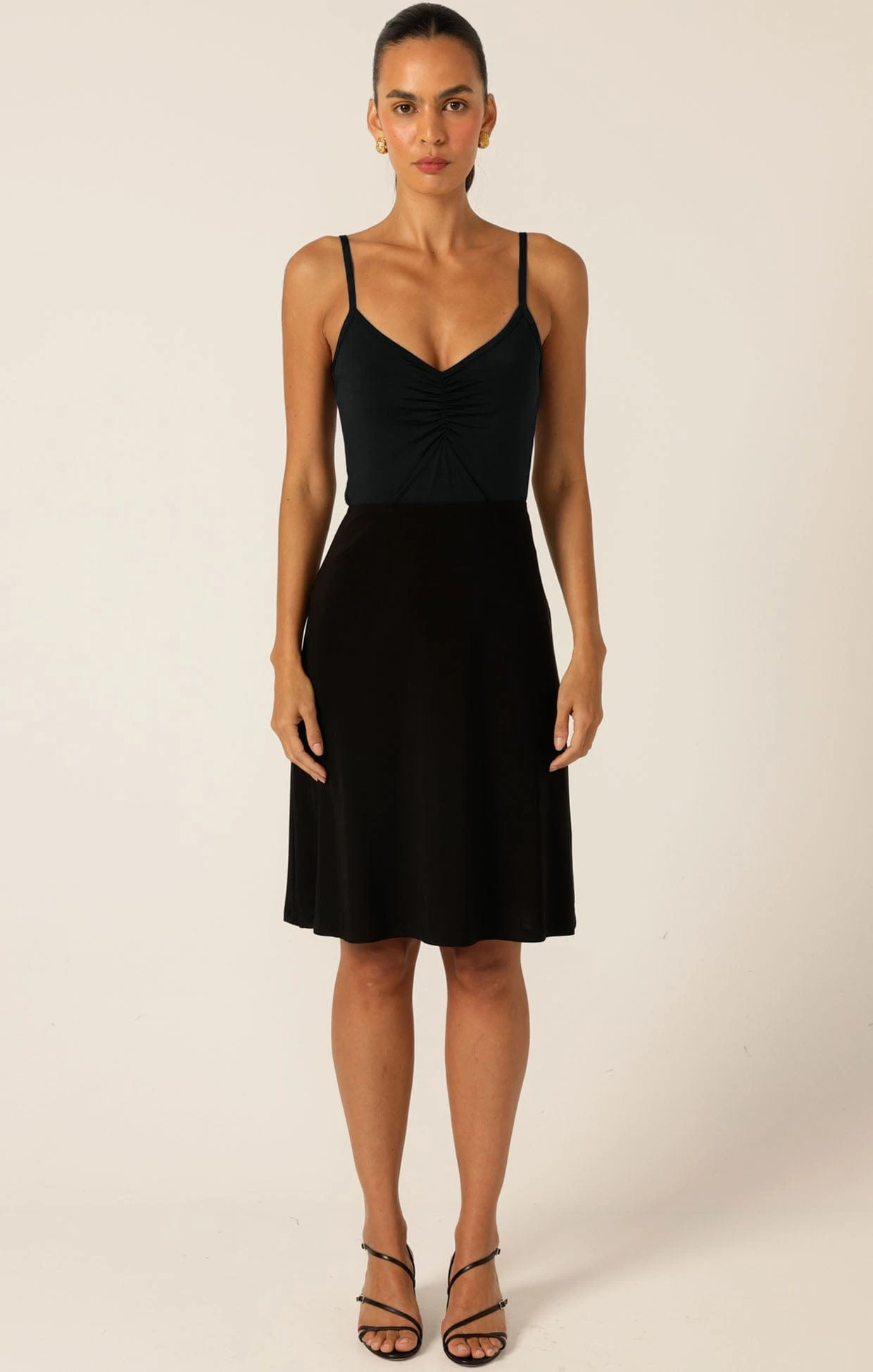 RUCHED GATHERED CAMI IN BLACK 5 RUCHED GATHERED CAMI IN BLACK - Image 3