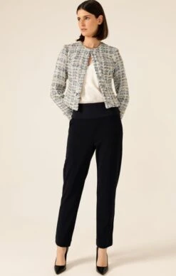 TAPERED LEG PANT IN NAVY -Clothing Discounts Shop LR SHIMMERINGSHORESJACKETINBLUETWEEDWITHTAPEREDLEGPANTINNAVY21 MADIA25