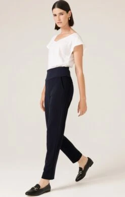 TAPERED LEG PANT IN NAVY -Clothing Discounts Shop LR TAPEREDLEGPANTINNAVYWITHANALIATOPINWHITE63 MADIA25