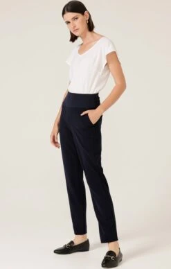 TAPERED LEG PANT IN NAVY -Clothing Discounts Shop LR TAPEREDLEGPANTINNAVYWITHANALIATOPINWHITE78 MADIA25