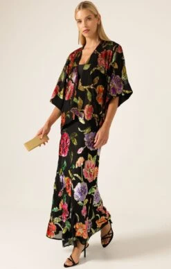 NIGHT FLOWER BIAS SKIRT 14 NIGHT FLOWER BIAS SKIRT -Clothing Discounts Shop LR YEJIBIASCUTSKIRTANDYEJIKIMONOINBLACKMULTILUREXFLORAL14 KAROLINAWCK25