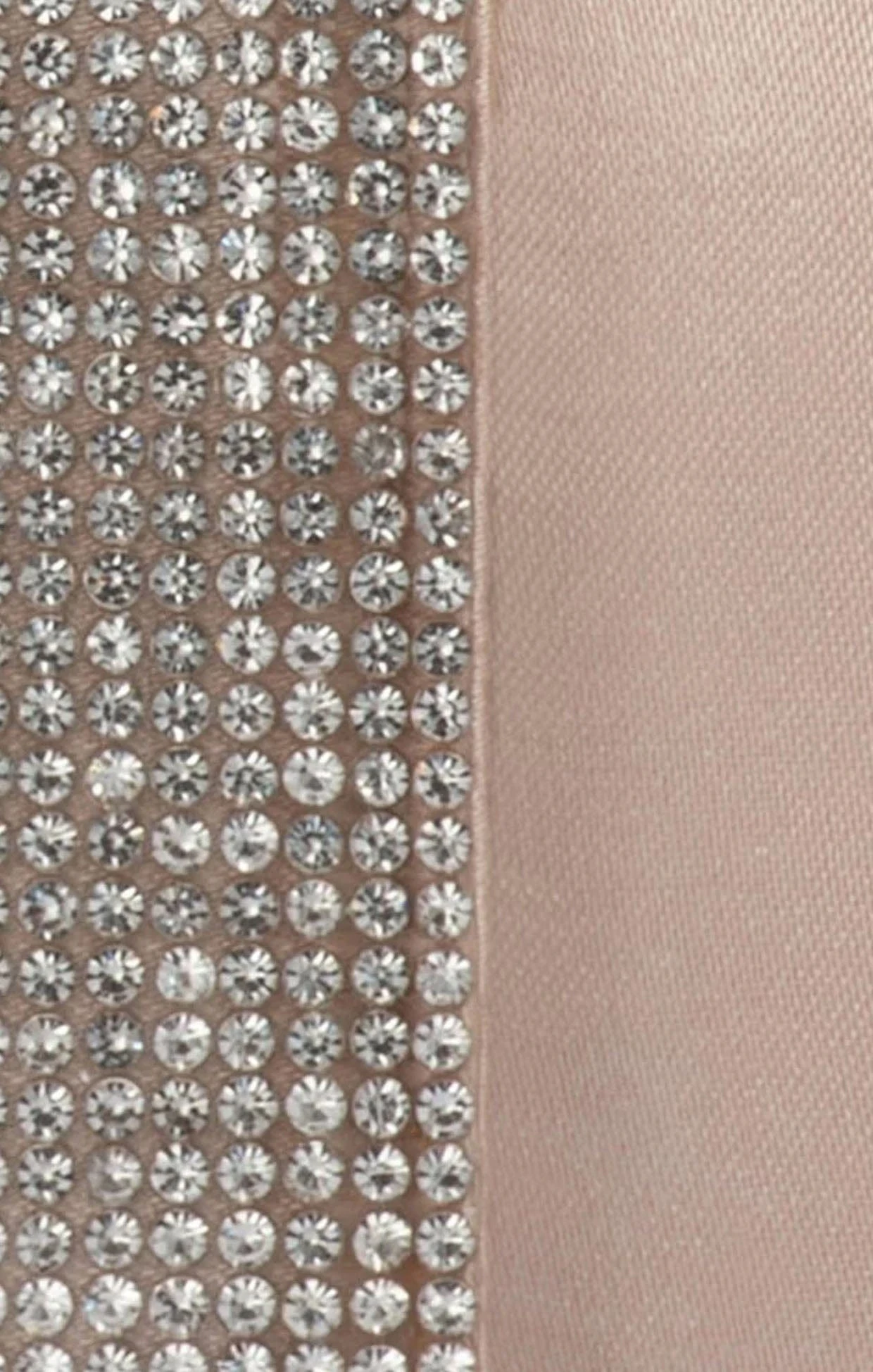 AUBREY CRYSTAL CLUTCH BAG IN NATURAL 9 AUBREY CRYSTAL CLUTCH BAG IN NATURAL - Image 7