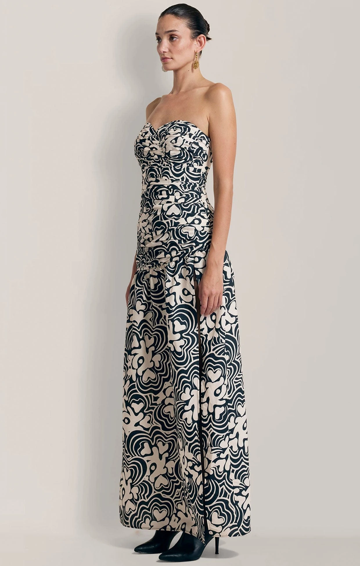 DOLCIE MAXI DRESS IN NOIR PRINT 4 DOLCIE MAXI DRESS IN NOIR PRINT - Image 2