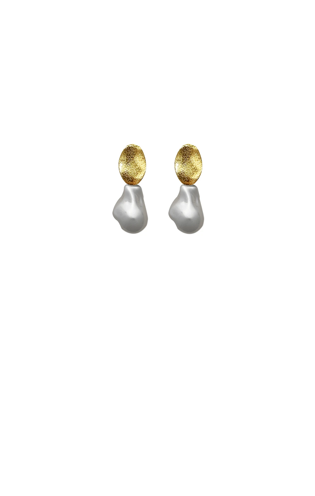 ISLA DROP EARRINGS IN GOLD PEARL 3 ISLA DROP EARRINGS IN GOLD PEARL