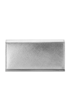MADDIE FOLDOVER CLUTCH IN SILVER