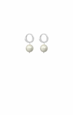 PEARL DROP CUT OUT EARRINGS IN SILVER